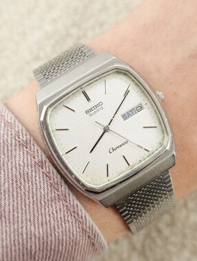 Seiko Men’s Watch Chronos 7433-5040 Square Textured Dial Day Date JDM 32mm Tank